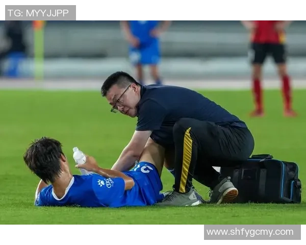 南京足球队技术争议引发热议球迷各抒己见探讨战术与表现